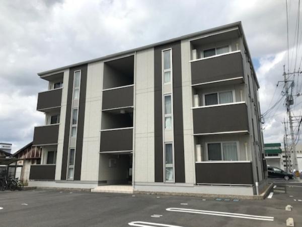 松江市西津田3丁目のアパート