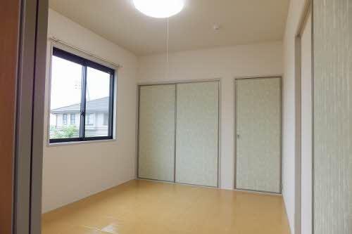 松江市西川津町のアパート