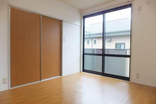 松江市西川津町のアパート