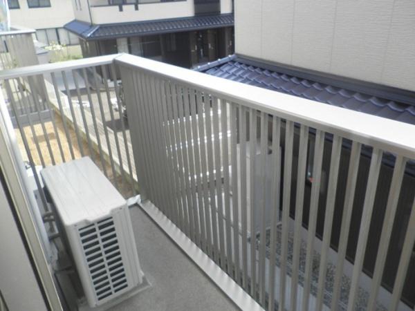 松江市西川津町のアパート
