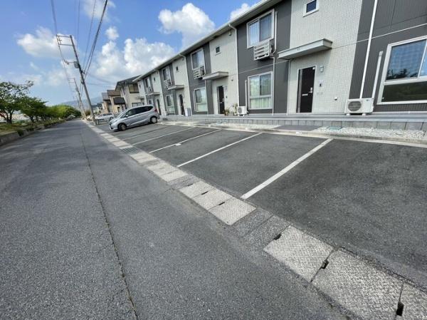 松江市西川津町のアパート