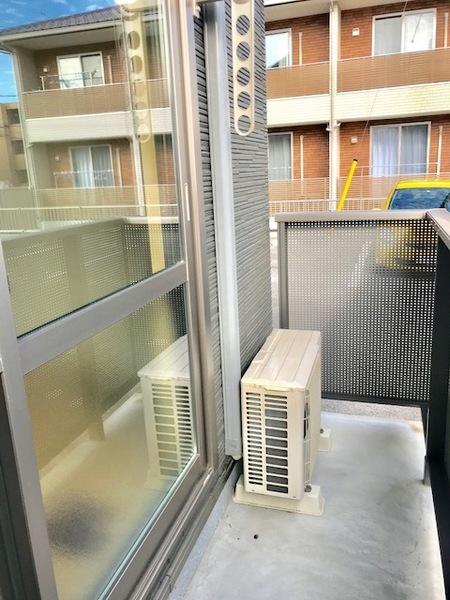 松江市西川津町のアパート