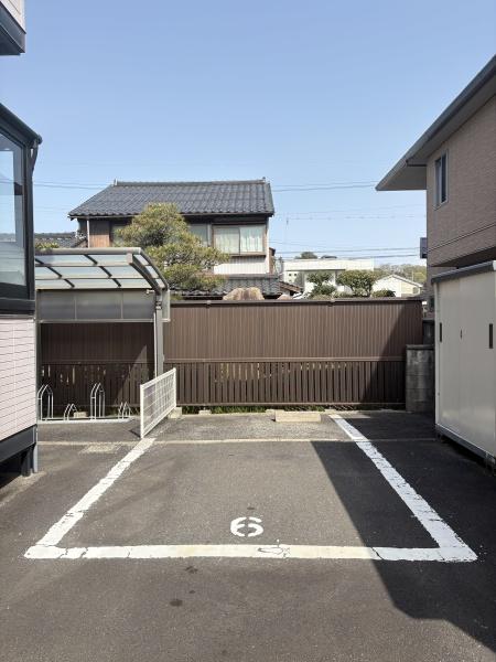 ガーデンハイツ内中原