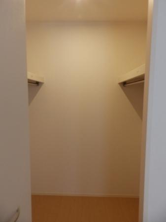 安来市安来町のアパート