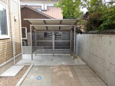 安来市安来町のアパート