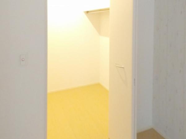 安来市安来町のアパート