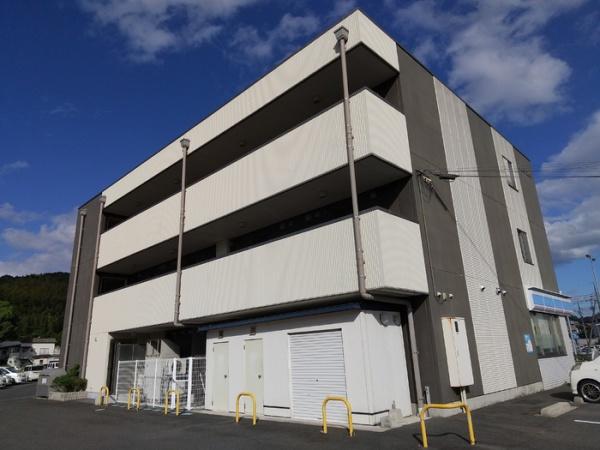 松江市上乃木5丁目のアパート