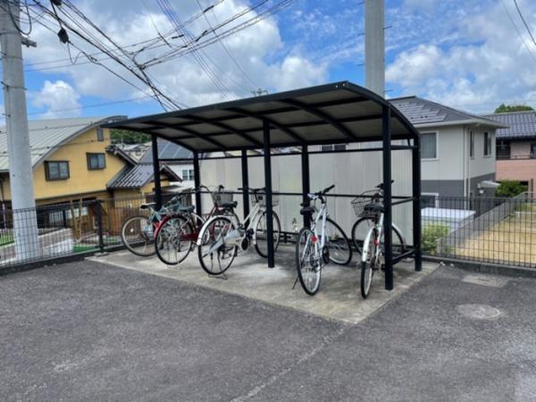 松江市西川津町のアパート