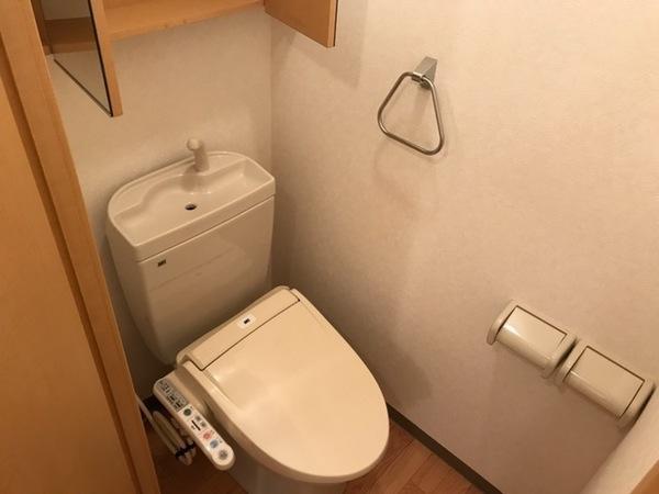 松江市玉湯町湯町のアパート