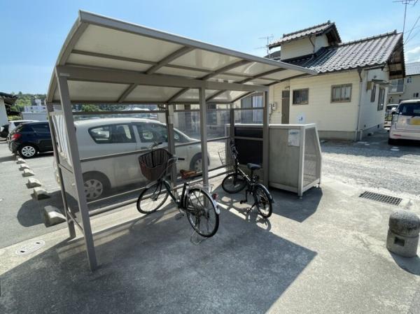 松江市春日町のアパート
