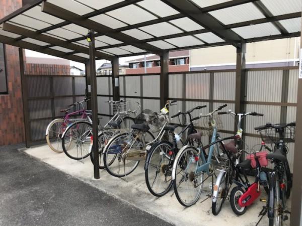 松江市東出雲町揖屋のアパート