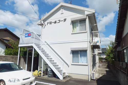 松江市雑賀町のアパート