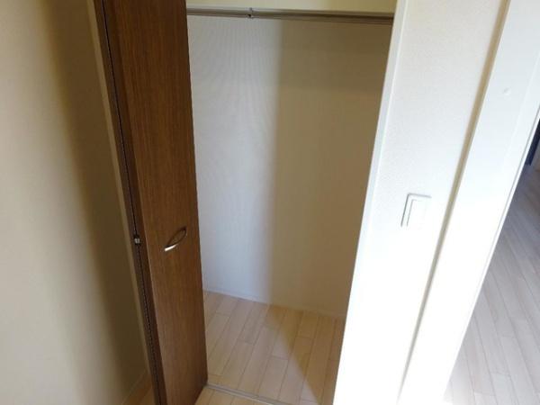 松江市東出雲町揖屋のアパート