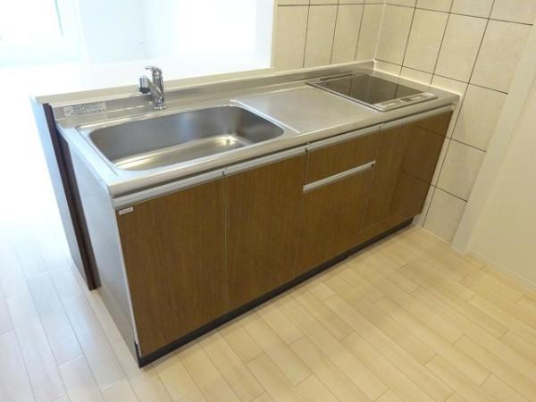 松江市東出雲町揖屋のアパート