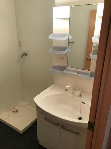 松江市西川津町のアパート