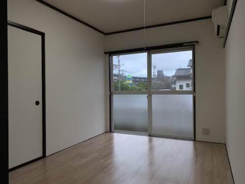 松江市学園２丁目のアパート