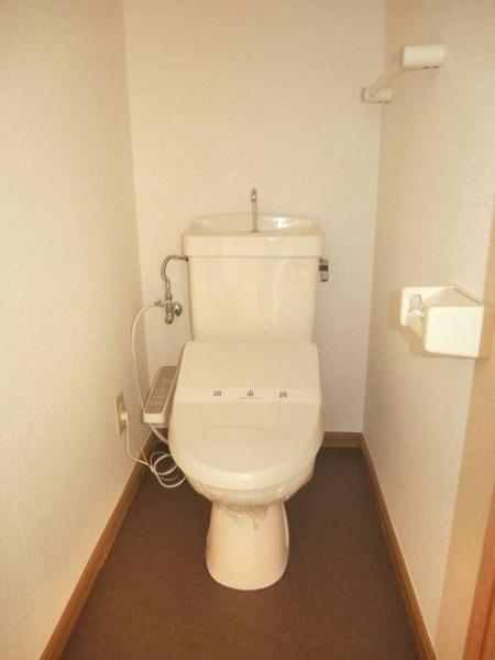 松江市西川津町のアパート