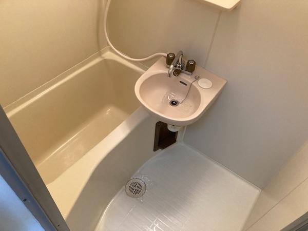 松江市浜乃木１丁目のアパート