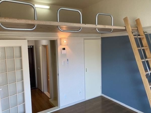 松江市浜乃木１丁目のアパート