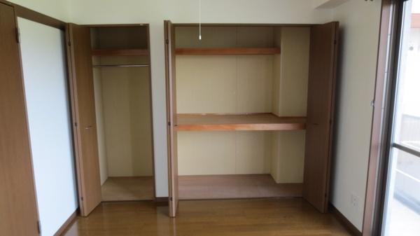 松江市学園２丁目のマンション