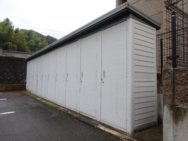 松江市矢田町のアパート