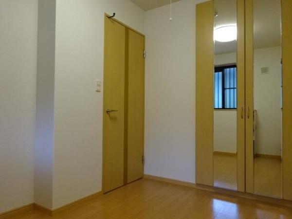 松江市矢田町のアパート