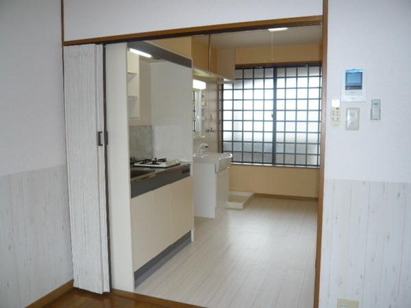 松江市東朝日町のアパート