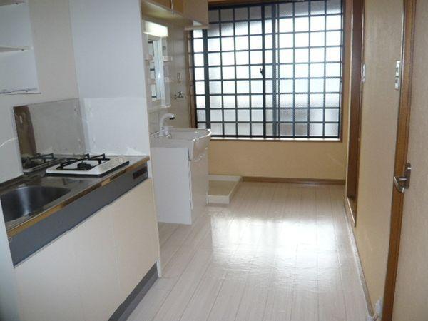 松江市東朝日町のアパート