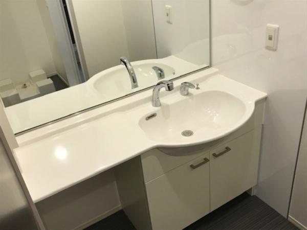 松江市比津町のアパート