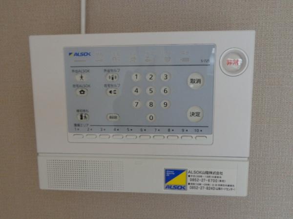 松江市東津田町のアパート
