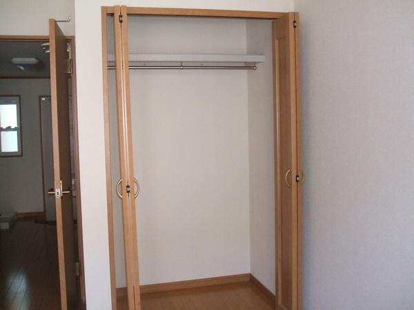 松江市西川津町のアパート