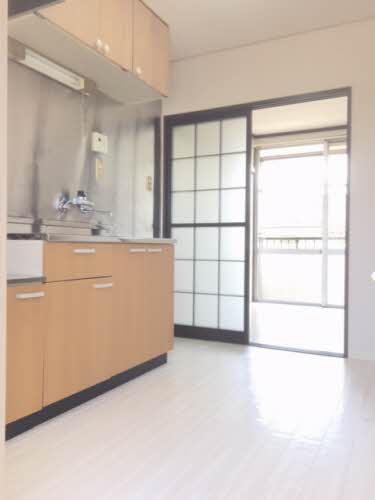 松江市菅田町のアパート(玄関)