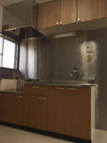 松江市菅田町のアパート(キッチン)