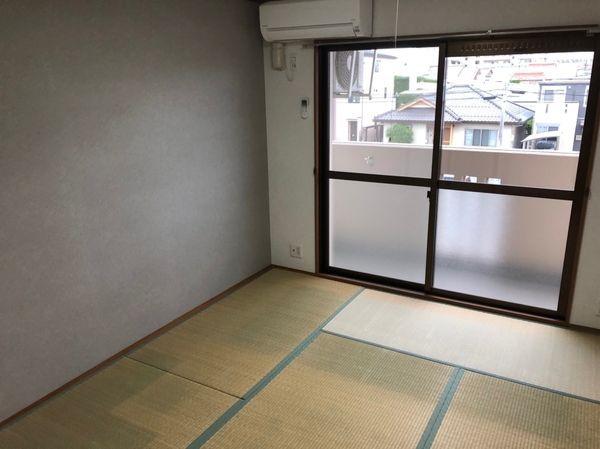 ホワイトパレス