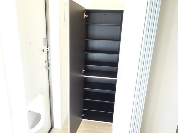 松江市東出雲町揖屋のアパート