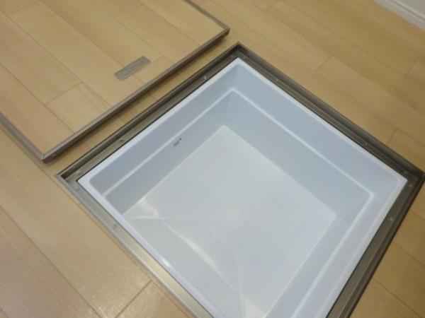 松江市東出雲町揖屋のアパート
