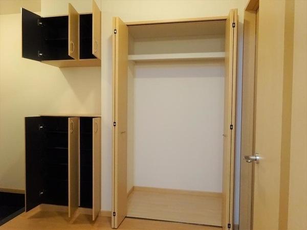 松江市東津田町のアパート