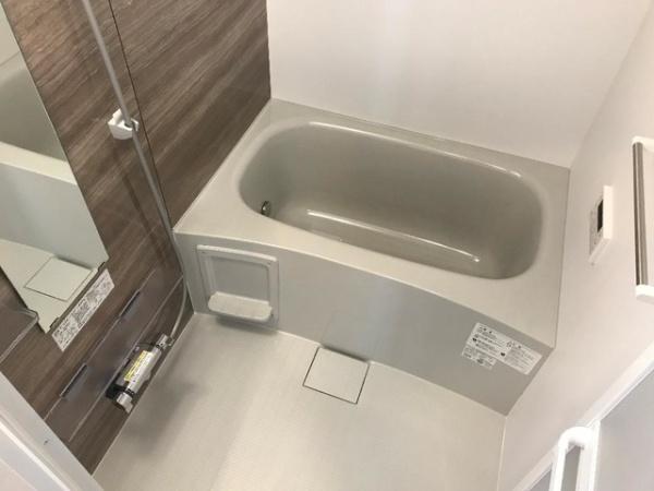 松江市乃木福富町のアパート