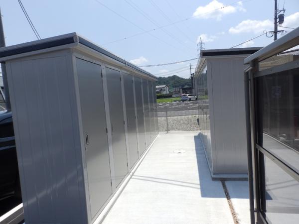 安来市黒井田町のアパート