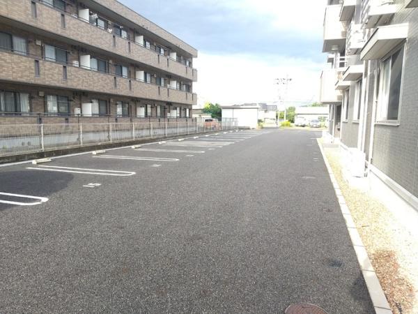安来市黒井田町のアパート