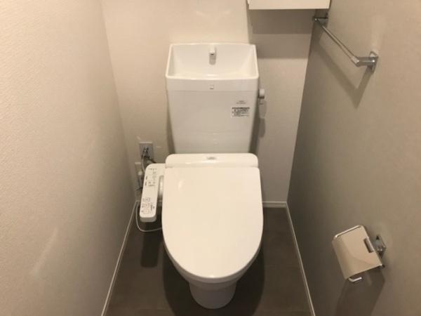 松江市雑賀町のアパート