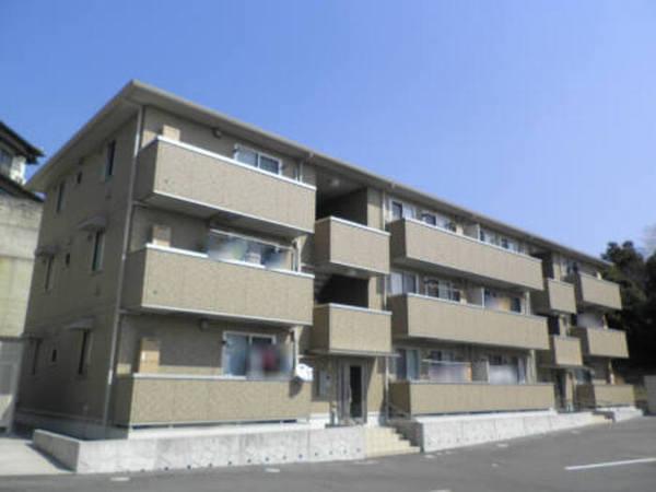 松江市春日町のアパート