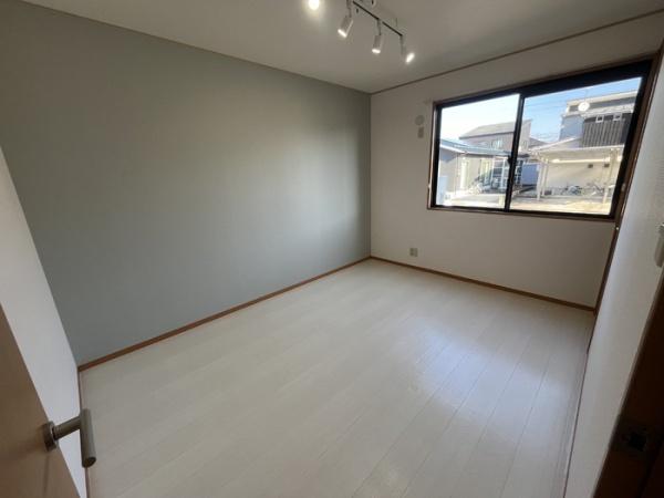 松江市東出雲町錦新町６丁目のアパート