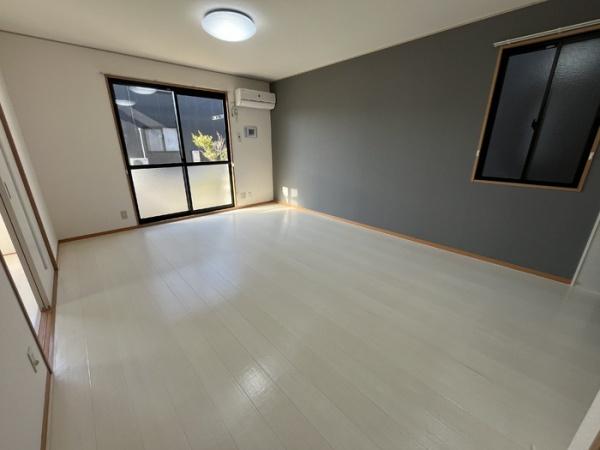 松江市東出雲町錦新町６丁目のアパート