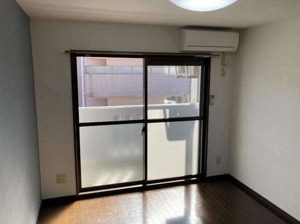 松江市西川津町のマンション