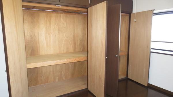 松江市西川津町のマンション