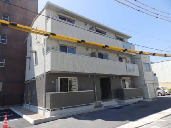 松江市殿町のアパート