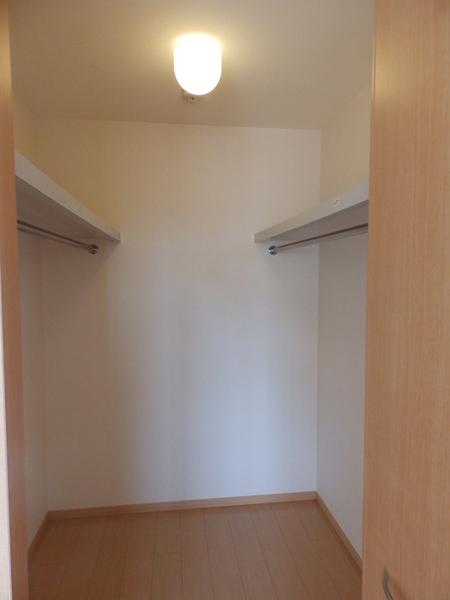 安来市黒井田町のアパート