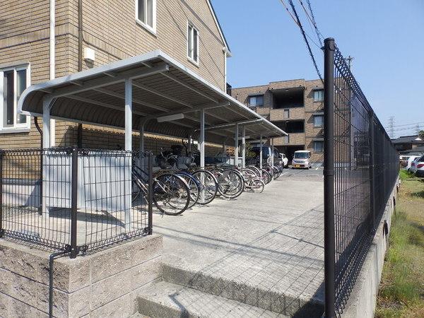 安来市黒井田町のアパート