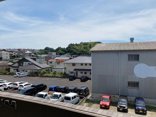 松江市西津田４丁目のマンション